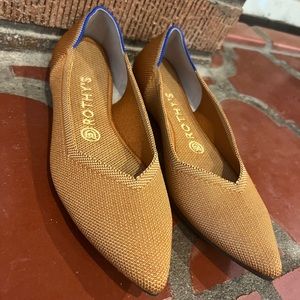 Retired Rothy’s Persimmon Point in 7.5.